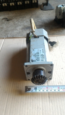 มอเตอร์เกียร์ทดจากญี่ปุ่น NISSEI ขนาด 60 W. อัตราที่ 15 : 1 ทดแล้วหมุนที่ 103 รอบต่อนาทีแรงบิดสูง และเงียบ ต่อหมุนซ้าย - ขวา ได้