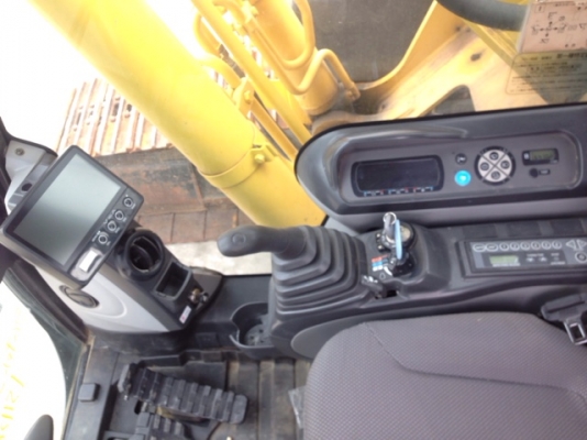 รถขุด Sumitomo SH200-5 นำเข้าจากญี่ปุ่น สนใจโทร. 080-6565422 (หนิง)