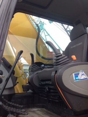 รถขุด Sumitomo SH200-5 นำเข้าจากญี่ปุ่น สนใจโทร. 080-6565422 (หนิง)