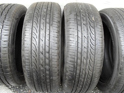 ขายยาง BRIDGESTONE GR-90 ปี5013 (1คู่) 205-55-16 ราคา 1,800 ขายยาง BRIDGESTONE GR-90 ปี5013 (1คู่) 205-55-16 ราคา 1,800