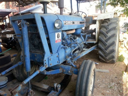 ขายรถไถ FORD เครื่องดี อุปกรณ์ครบ ดันหน้า ผานหลัง สภาพสวยพร้อมใช้งาน สนใจโทร 090-8588220คุณนะ 093-3258446คุณบิว หรือเข้าดูสินค้าอื่นๆได้ที่ www.truck.in.th/498 หรือเพจFacebook ณรงค์ ซื้อขายรถมือสอง (เว็บไซต์ส่วนตัว) หรือFacebook คุณนะ รถบรรทุก