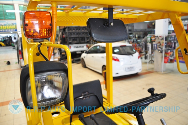 ขายรถโฟล์คลิฟท์มือสอง KOMATSU รุ่น FG25-150123 ราคา 195,000 บาท ใช้งานชั่วโมงน้อย