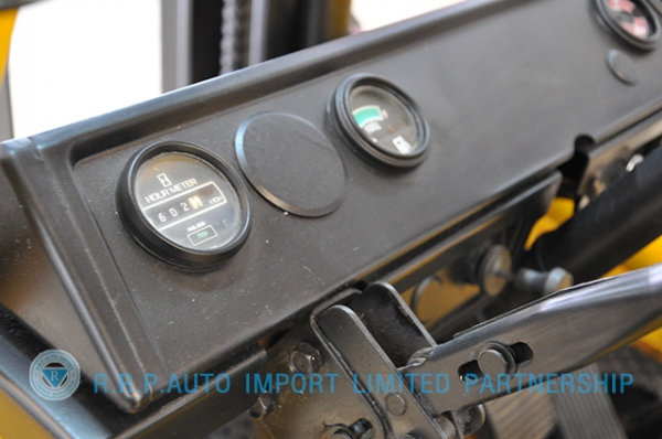 ขายรถโฟล์คลิฟท์มือสอง KOMATSU รุ่น FG25-150123 ราคา 195,000 บาท ใช้งานชั่วโมงน้อย