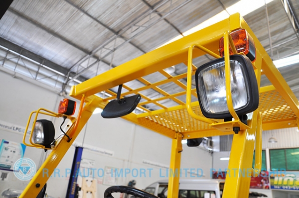 ขายรถโฟล์คลิฟท์มือสอง KOMATSU รุ่น FG25-150123 ราคา 195,000 บาท ใช้งานชั่วโมงน้อย