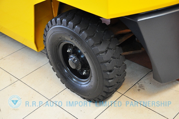 ขายรถโฟล์คลิฟท์มือสอง KOMATSU รุ่น FG25-150123 ราคา 195,000 บาท ใช้งานชั่วโมงน้อย