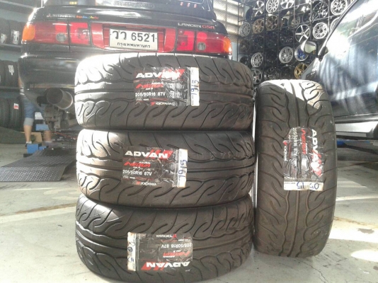 YOKOHAMA AR08R 205/50R16 ปี15 เส้นละ 5,800 บาท