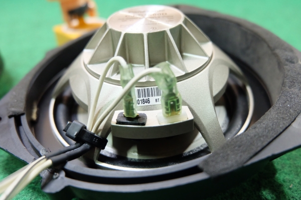 ลำโพง Panasonic รุ่น CJ-C1600D ลำโพงแกนร่วม 2 ทาง ขนาด 6" กรวยโพลีเคลือบมุข ลำโพง Panasonic รุ่น CJ-C1600D ลำโพงแกนร่วม 2 ทาง ขนาด 6" กรวยโพลีเคลือบมุข