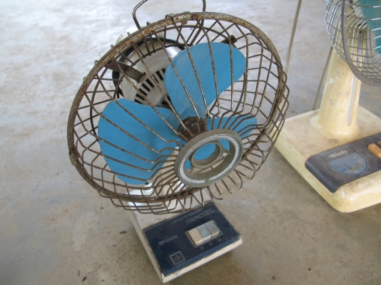 พัดลม ใบมีเนียม 2 speed