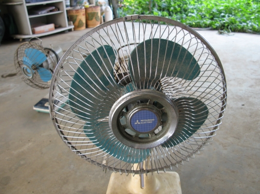 พัดลม ใบมีเนียม 2 speed