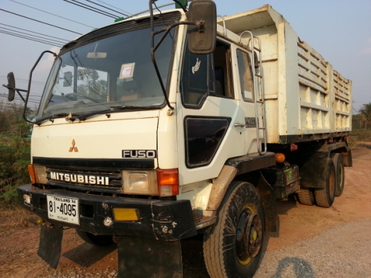 ขายด่วนไอ้หลงเทอร์โบ MITSUBISHI FN527MTF 3234สองเพลาดั้มสามิตรรอนเฉียง มีระบบลำโพงลากลูกสภาพพร้อมใช้รีบจอง โทร0801515451  0811838154
