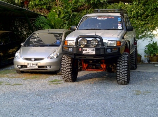 ขายเจ้ายักษ์ Ford Ranger เเต่งเเล้วครับ พร้อมขับได้เลย