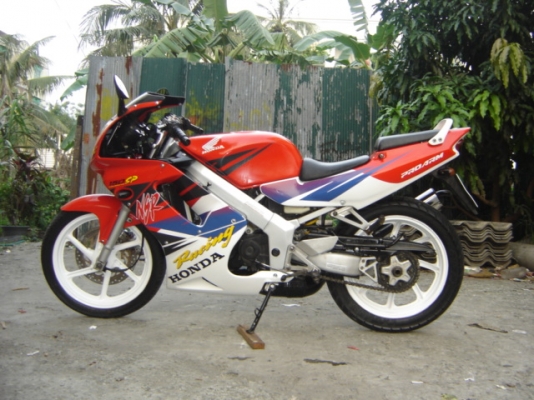 ขาย  NSR 150 SP PROARM ทำสีใหม่ทั้ง คัน สวยมาก ราคา 39900 บาท สนใจ ติดต่อ คุณ เจ โทร. 0808051985 กทม มีสีแดง และ เขียวส้ม อยู่ แถว เซ็นทรัล พระราม 3 แขวง บางโพงฟาง เขต ยานนาวา กทม  bkk