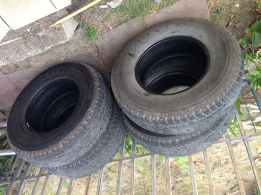 ขายยาง 265 70 R16 ปี10-11 >> 080-9156795 >> ขายยก 4 เส้น 11,500 บาท