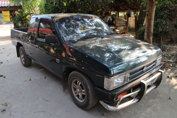 รถกระบะ Nissan Big M