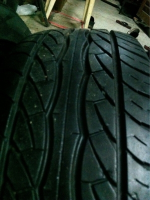 ขายยางขอบ 15 เตี้ยๆ 1ชุดครับ