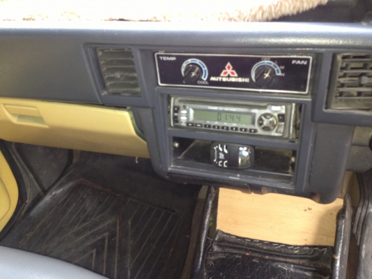 MITSUBISHI L200-CYCLONE AEROBODY 2.5 MT ปี 37 กระบะมีหลังคาโดยสารสภาพอย่างสวย เครื่องแห้งแรงดีไม่มีเยิ้ม ภายในเก๋งสวยครบ แอร์เย็น พื้นกระบะฝาข้างไม่มีผุ คัชซีสวยไม่มีดาม ยางสภาพดีพร้อมใช้งาน เอกสารทะเบียนภาษีเต็มครบไม่มีขาดพร้อมโอน ราคาต่อรองได้ครับ MITSUBISHI L200-CYCLONE AEROBODY 2.5 MT ปี 37 กระบะมีหลังคาโดยสารสภาพอย่างสวย เครื่องแห้งแรงดีไม่มีเยิ้ม ภายในเก๋งสวยครบ แอร์เย็น พื้นกระบะฝาข้างไม่มีผุ คัชซีสวยไม่มีดาม ยางสภาพดีพร้อมใช้งาน เอกสารทะเบียนภาษีเต็มครบไม่มีขาดพร้อมโอน ราคาต่อรองได้ครับ