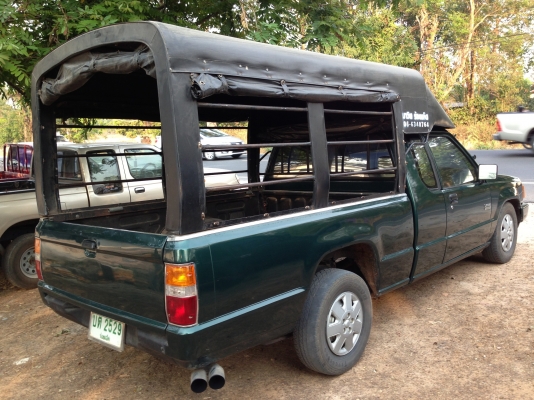 MITSUBISHI L200-CYCLONE AEROBODY 2.5 MT ปี 37 กระบะมีหลังคาโดยสารสภาพอย่างสวย เครื่องแห้งแรงดีไม่มีเยิ้ม ภายในเก๋งสวยครบ แอร์เย็น พื้นกระบะฝาข้างไม่มีผุ คัชซีสวยไม่มีดาม ยางสภาพดีพร้อมใช้งาน เอกสารทะเบียนภาษีเต็มครบไม่มีขาดพร้อมโอน ราคาต่อรองได้ครับ