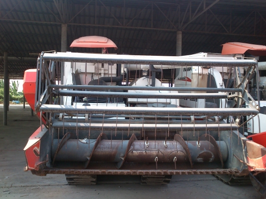 รถเกี่ยว KUBOTA DC-95 GM