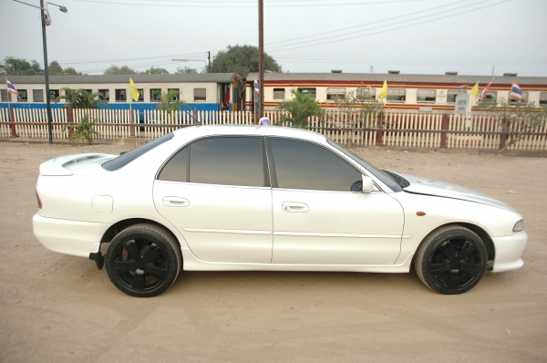 Mitsubishi รุ่น GALANT ULTIMA