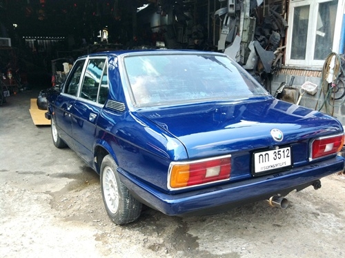 ขายBMW 520e12 วางเครื่องsrฝาแดง เกียร์ธรรมดา ติดแก๊สlpg