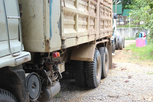 ขายรถบรรทุกสิบล้อISUZU DECA FXZ270 MAXLOAD EURO2 อีซูสุ เดกก้าแม็กโหลดยูโรทูดั๊มพนัสปี50แท้ ดูรถที่ อ.วังชิ้น จ.แพร่