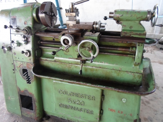 แท่นกลึง 3 ฟุต อังกฤษ  2 เพลา เกียร์บล็อก  40,000