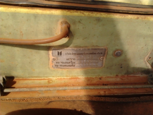 ISUZU KB 2200 Diesel สภาพดีพร้อมใช้งาน เครื่องแรงดีเดิมไม่มีปัญหาเลยครับ ภายในเก๋งคอนโซลอยู่ครบพร้อม กระบะมีผุบ้างเล็กน้อย ช่วงล่างคัชซีดี ยางสภาพดี 60\% พร้อมใช้งาน เอกสารเล่มทะเบียนครบ ราคาต่อรองได้ครับ