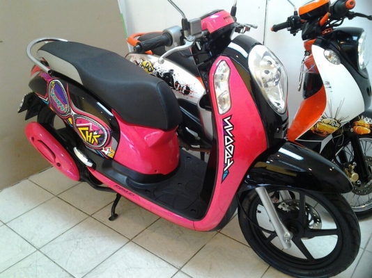 SCOOPY-i ตัวใหม่ล่าสุด รถ8เดือน เพิ่งวิ่งไป 1000กว่าโล เครื่องไม่ต่างจากมือ1 SCOOPY-i ตัวใหม่ล่าสุด รถ8เดือน เพิ่งวิ่งไป 1000กว่าโล เครื่องไม่ต่างจากมือ1