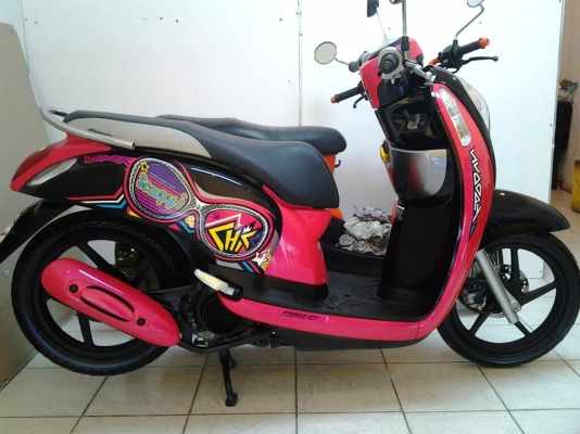 SCOOPY-i ตัวใหม่ล่าสุด รถ8เดือน เพิ่งวิ่งไป 1000กว่าโล เครื่องไม่ต่างจากมือ1 SCOOPY-i ตัวใหม่ล่าสุด รถ8เดือน เพิ่งวิ่งไป 1000กว่าโล เครื่องไม่ต่างจากมือ1