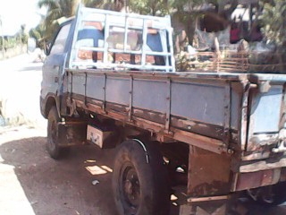 ลบดราคาท้าหน้าร้อนขายด่วน รถ ISUZU 4ล้อกลาง TLD74HP ลบดราคาท้าหน้าร้อนขายด่วน รถ ISUZU 4ล้อกลาง TLD74HP