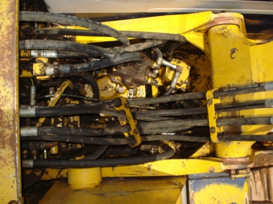 KOMUTSU PC 100-5 ไฟฟ้าหน้าจอครบ ช่วงล่างดี สภาพพร้อมใช้ KOMUTSU PC 100-5 ไฟฟ้าหน้าจอครบ ช่วงล่างดี สภาพพร้อมใช้