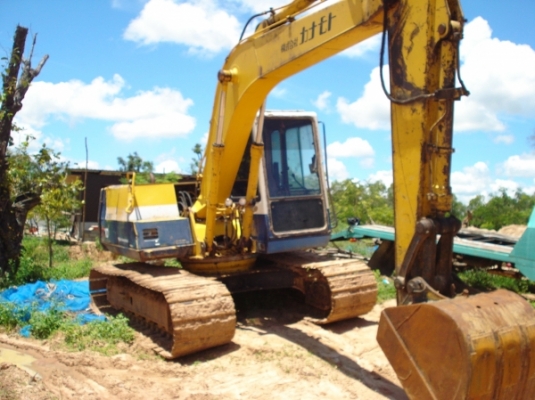 KOMUTSU PC 100-5 ไฟฟ้าหน้าจอครบ ช่วงล่างดี สภาพพร้อมใช้