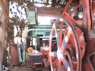 ขายรถเกี่ยวข้าวมาลัยเจริญเป็นรถกระสอบนะครับราคารากหญ่าปั้มไดกิ้นเบอร์21ตัวเดิน10HT เครื่อง6BB1 175 เทอร์โบวร์