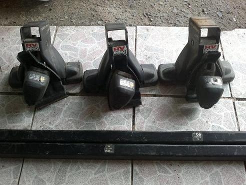 ขายแล็ค หลังคา 1500 ครับ ซื้อมา3000 ทำขาหายไปเลยขายขาดทุน