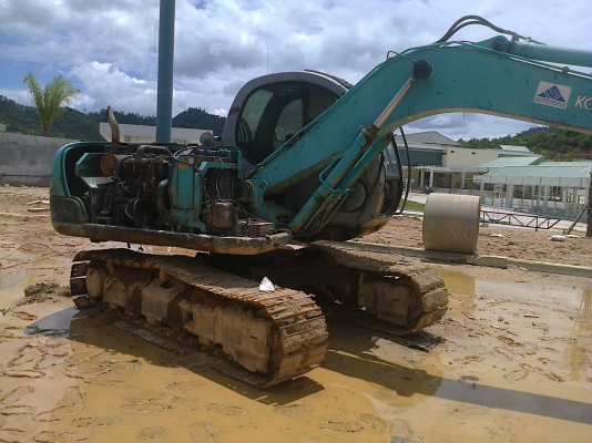 SK100-5 เครื่องพัง ขายตามสภาพ มึเอกสารครบ(ฝาข้างมีครบ)