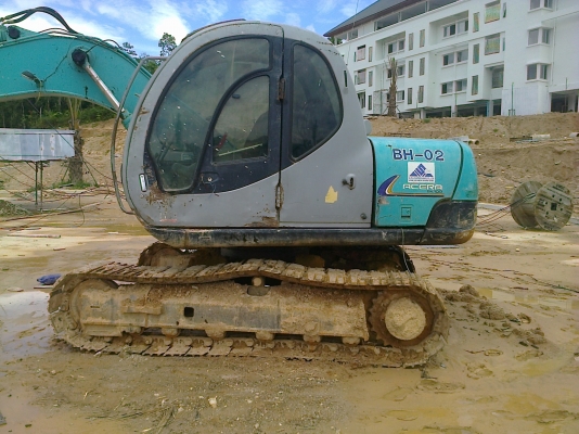 SK100-5 เครื่องพัง ขายตามสภาพ มึเอกสารครบ(ฝาข้างมีครบ)