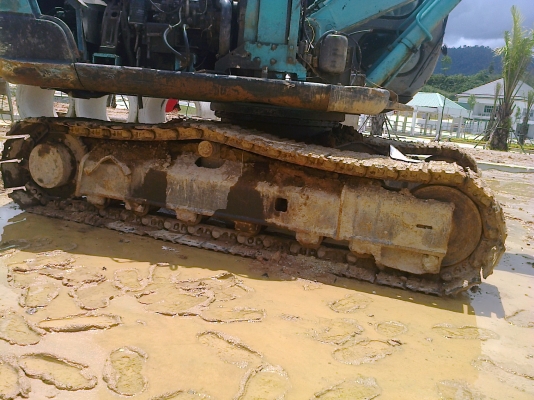 SK100-5 เครื่องพัง ขายตามสภาพ มึเอกสารครบ(ฝาข้างมีครบ)