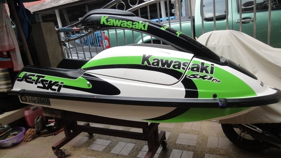 ขายเจ็ทยืน Kawasaki 750  พร้อมเล่น ไม่รับจองสะดวกสำหรับท่านที่พร้อมมารับของเลย