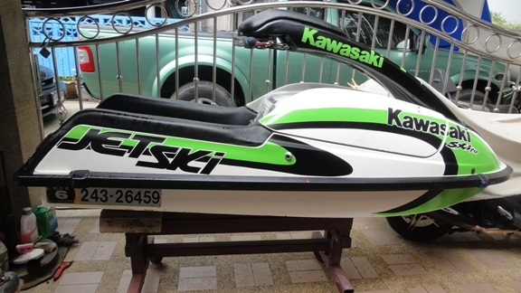ขายเจ็ทยืน Kawasaki 750  พร้อมเล่น ไม่รับจองสะดวกสำหรับท่านที่พร้อมมารับของเลย