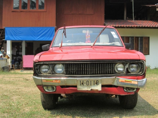 DATSUN ช้างเหยียบ รถโบราณ สภาพเดิมทุกอย่าง DATSUN ช้างเหยียบ รถโบราณ สภาพเดิมทุกอย่าง