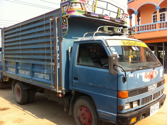 ขายรถบรรทุก 6 ล้อ (ดั้ม) ISUZU NPR สภาพสวย พร้อมใช้ ยางดี 6 เส้น ราคาต่อรอง
