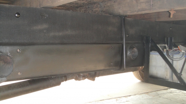 ISUZU NKR 100แรง พื้นเลียบ ดาวน์45000ผ่อน7500/48เดือน