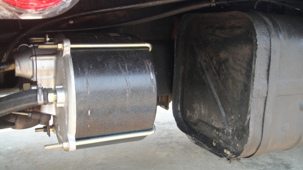 ISUZU NKR 100แรง พื้นเลียบ ดาวน์45000ผ่อน7500/48เดือน