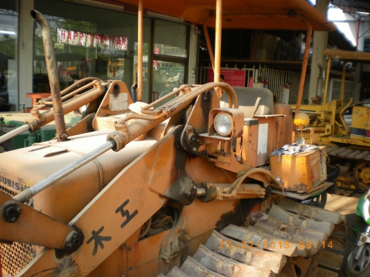 รถตักดิน