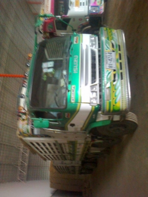 อีซูซุ 270 ไม่ดั๊มแม่ลูก สภาพดีพร้อมใช้งานครับ