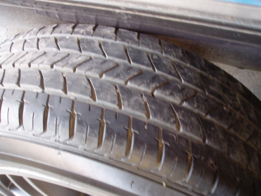 ขายล้อแม็กขอบ15พร้อมยางถูกๆ ขายล้อแม็กขอบ15พร้อมยางถูกๆ