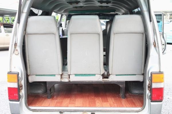 ขายรถตู้ NISSAN URVAN พร้อมใช้งาน