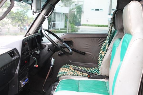 ขายรถตู้ NISSAN URVAN พร้อมใช้งาน