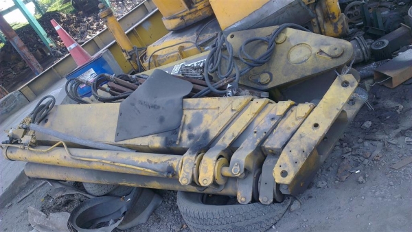 @@___เครนพับ 14 ตัน ของอิตาลี่ ยี่ห้อ COPMA สภาพใช้งานได้___@@