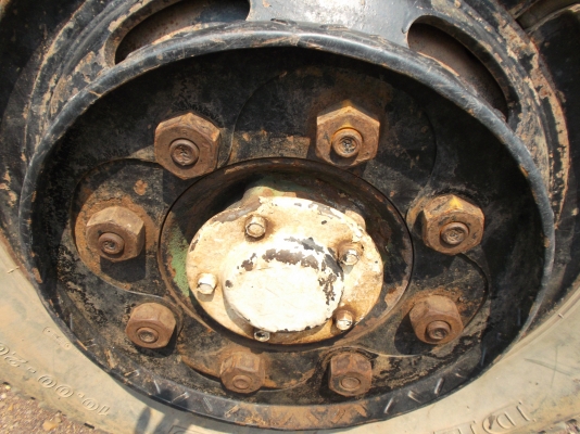 ขายด่วนรถสิบล้อสองเผลาหลงเทอโบรถถังนํ้าเครื่อง220แรงม้า